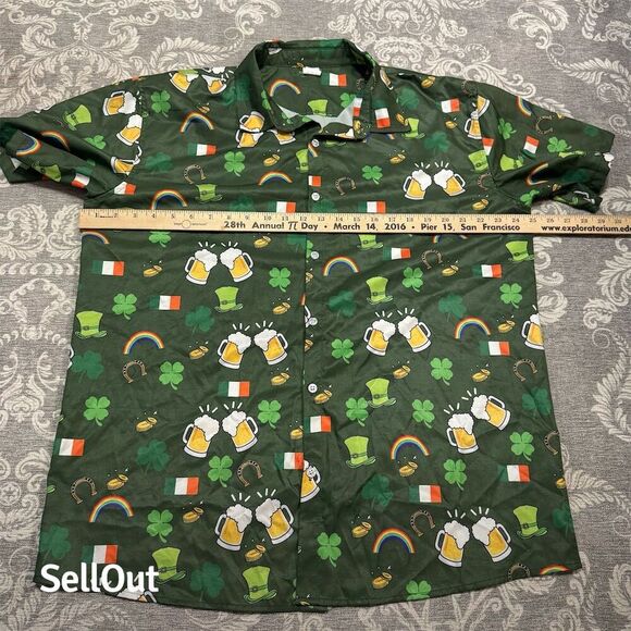 Funny Guy Mugs Men's Standard XL St. Patrick's Day Hawaiian Shirt Green Clover - Picture 5 of 6